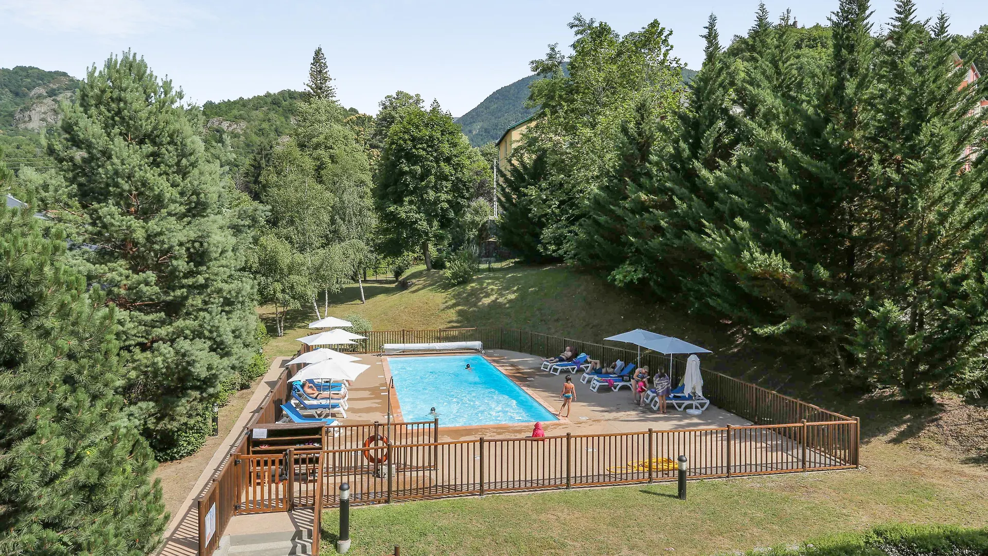 Residence Pierre & Vacances Les Trois Domaines Ax-les-Thermes Hotel apartamentowy