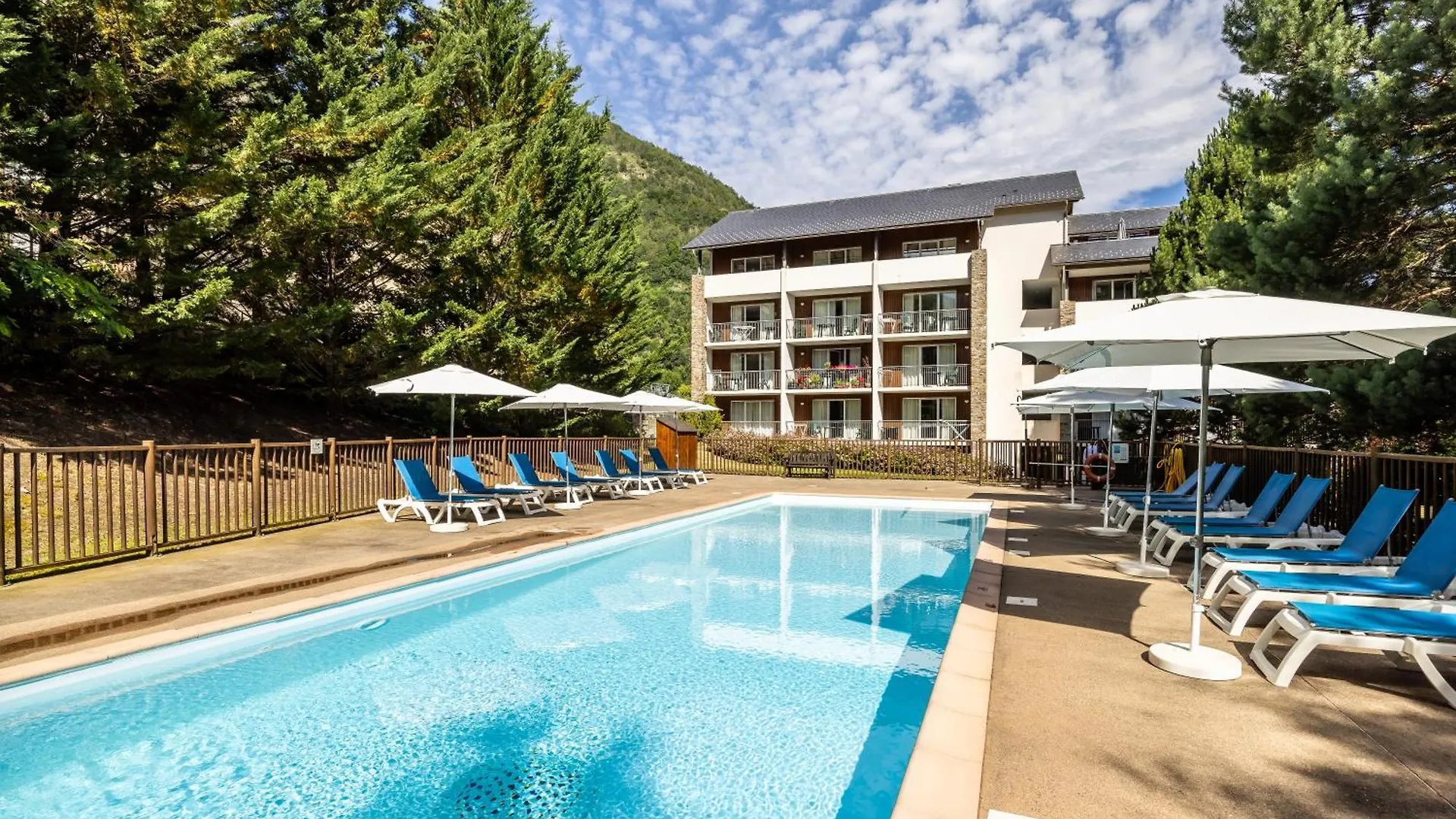 Hotel apartamentowy Residence Pierre & Vacances Les Trois Domaines Ax-les-Thermes